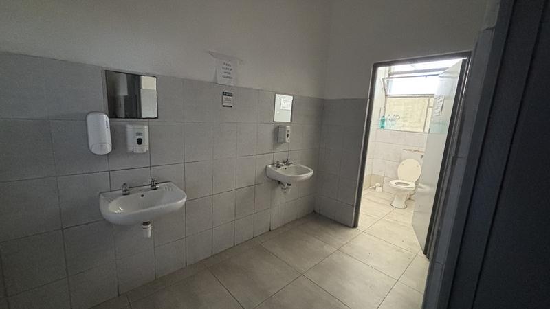 To Let commercial Property for Rent in Maitland Western Cape